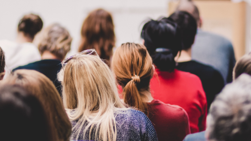 Föreläsning och besök av niondeklassare