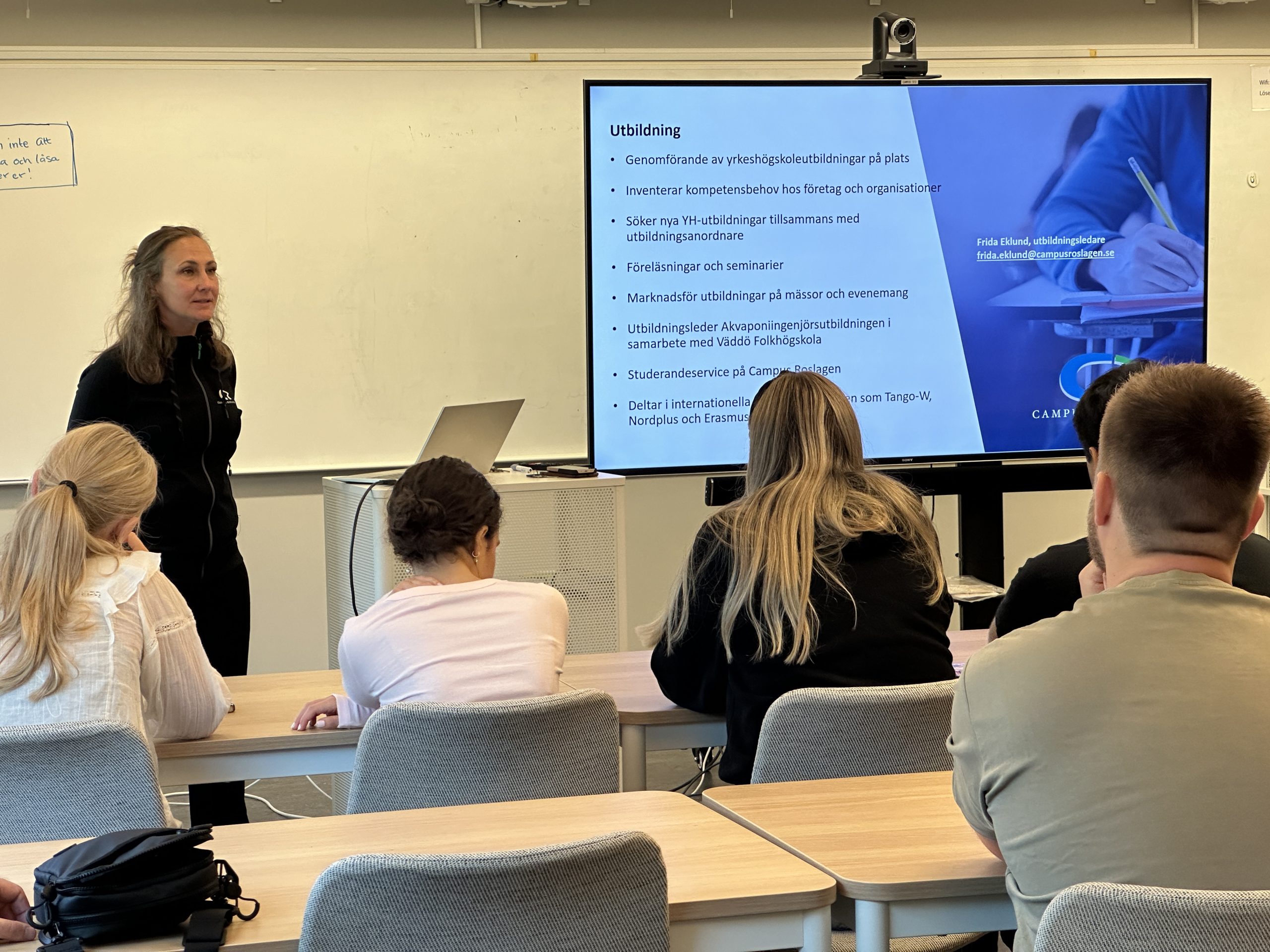 Nordplus Frida E föreläser för studenter.